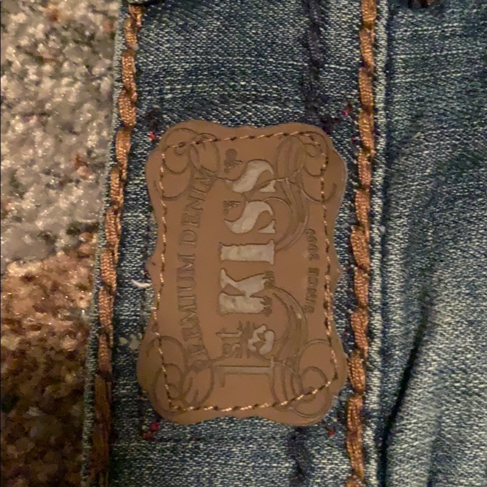Shorts - Picture 4 of 9